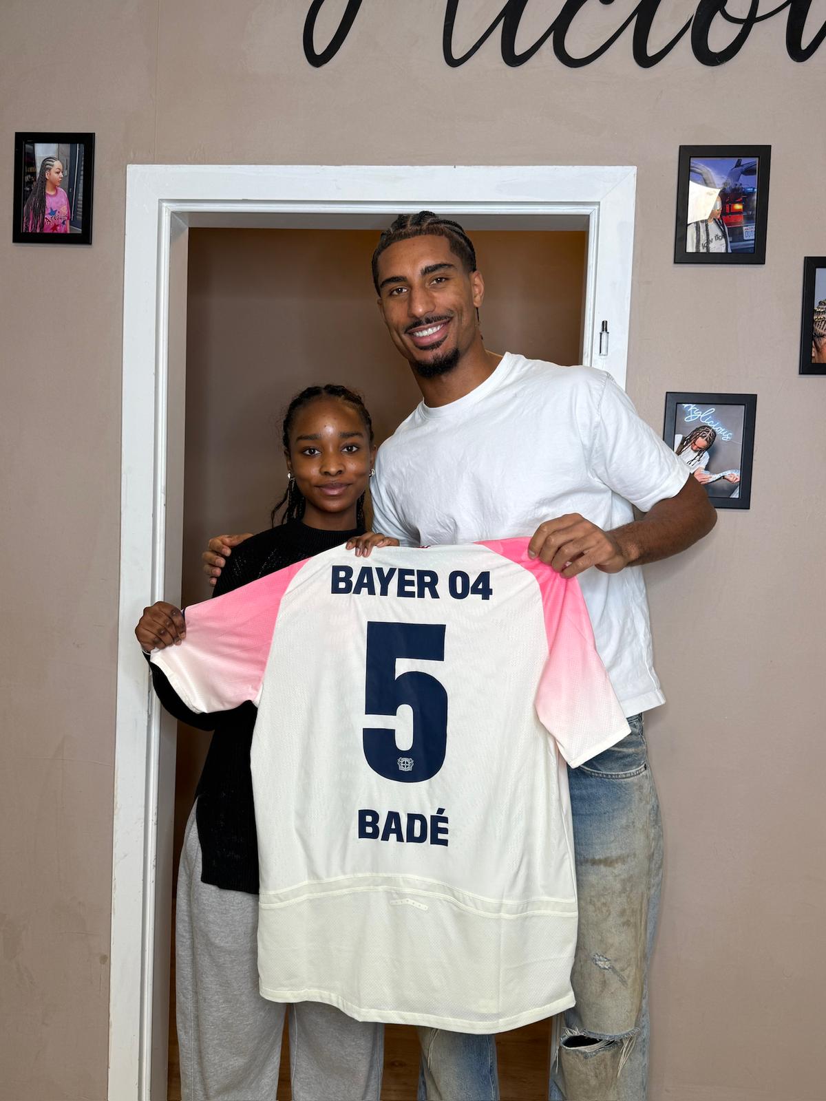 Prominenter Besuch im Parrylicious Studio